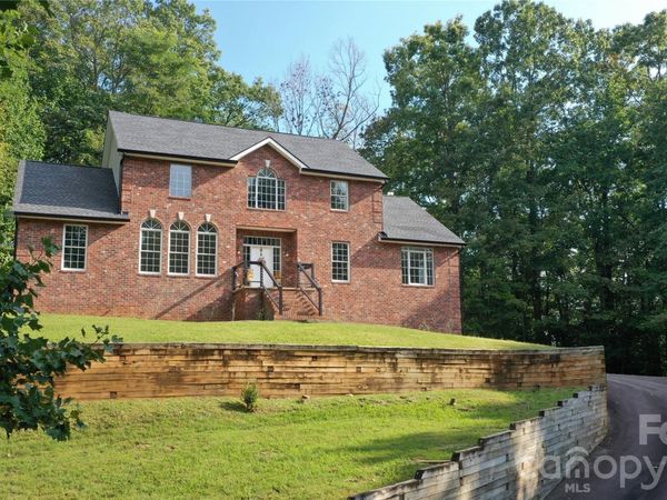 1064 Skye Drive, Pisgah Forest, NC 28768