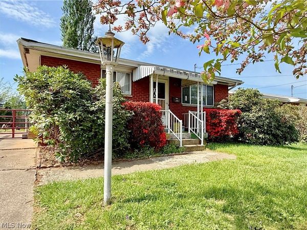 608 32nd Street , Vienna, WV 26105