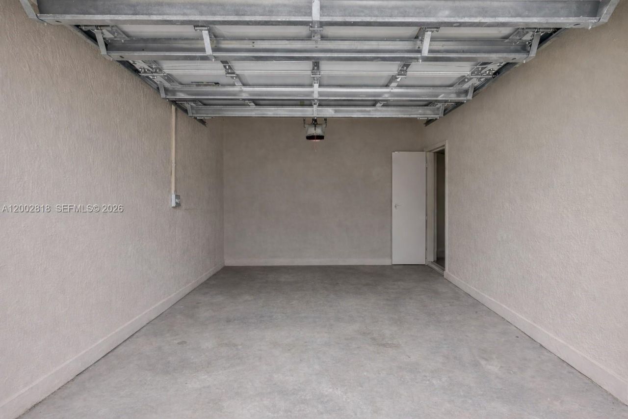 8875 SW 227th Ter, Cutler Bay, FL 33190 Photo