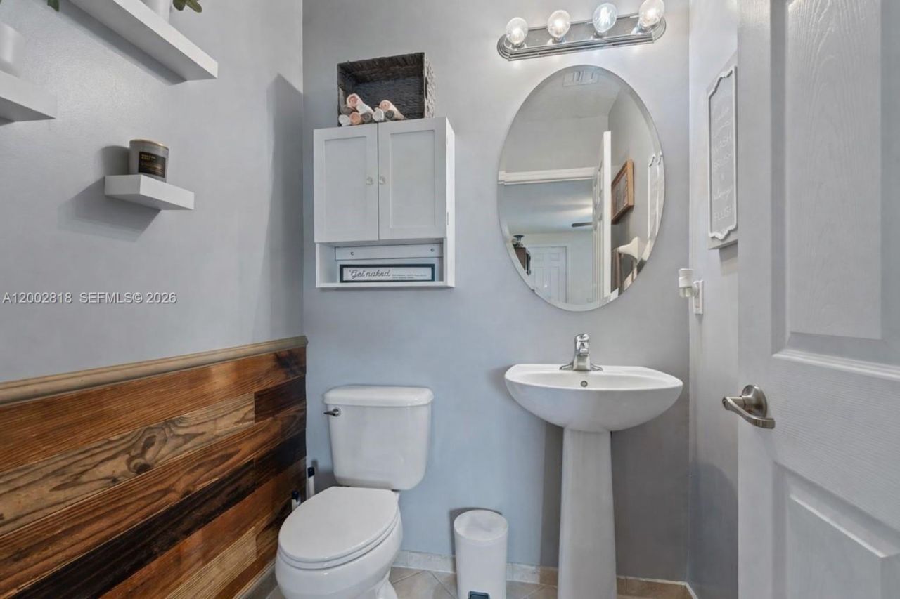 8875 SW 227th Ter, Cutler Bay, FL 33190 Photo