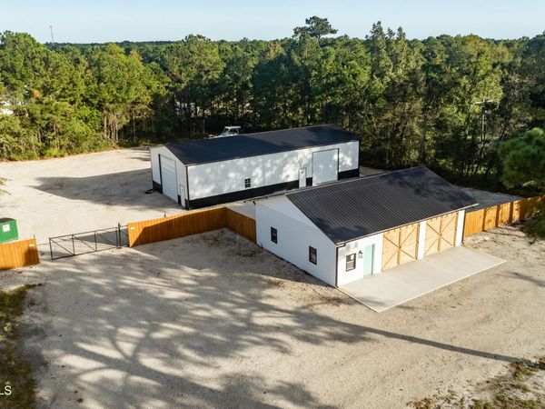 790 E Ocean Road, Holly Ridge, NC 28445