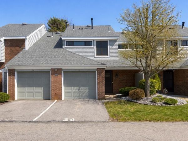 26 Laurelwood Dr, Unit 26, Stoughton, MA 02072