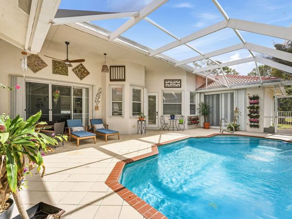 104 Hidden Hollow, Palm Beach Gardens, FL 33418