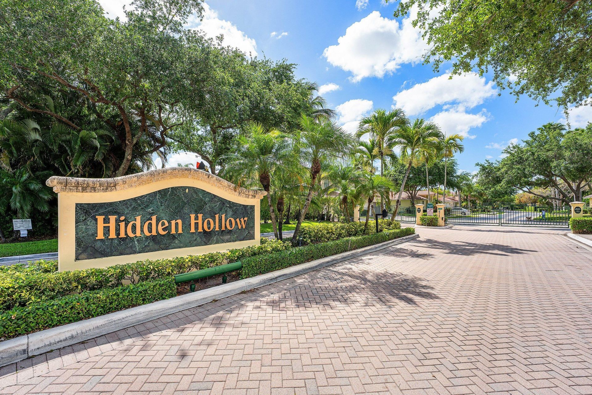 104 Hidden Hollow, Palm Beach Gardens, FL 33418 Photo
