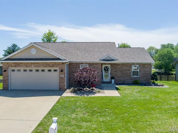 34 Steele Drive, Granite City, IL 62040