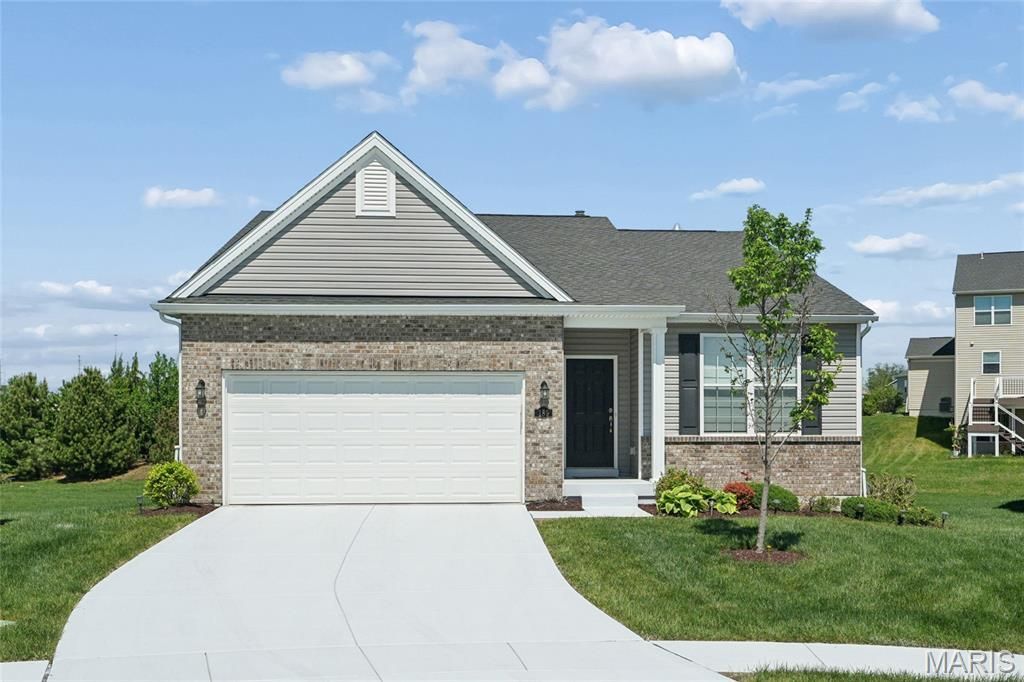 189 Noahs Mill Drive , Lake Saint Louis, MO 63367 Main Photo