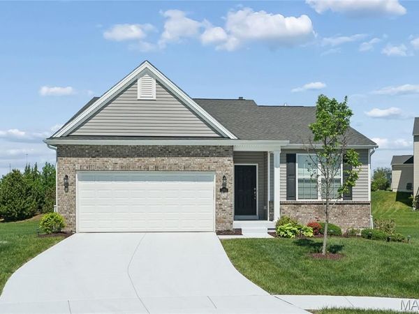 189 Noahs Mill Drive , Lake St Louis, MO 63367