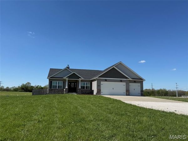 19179 McGwire Lane, Warrenton, MO 63383