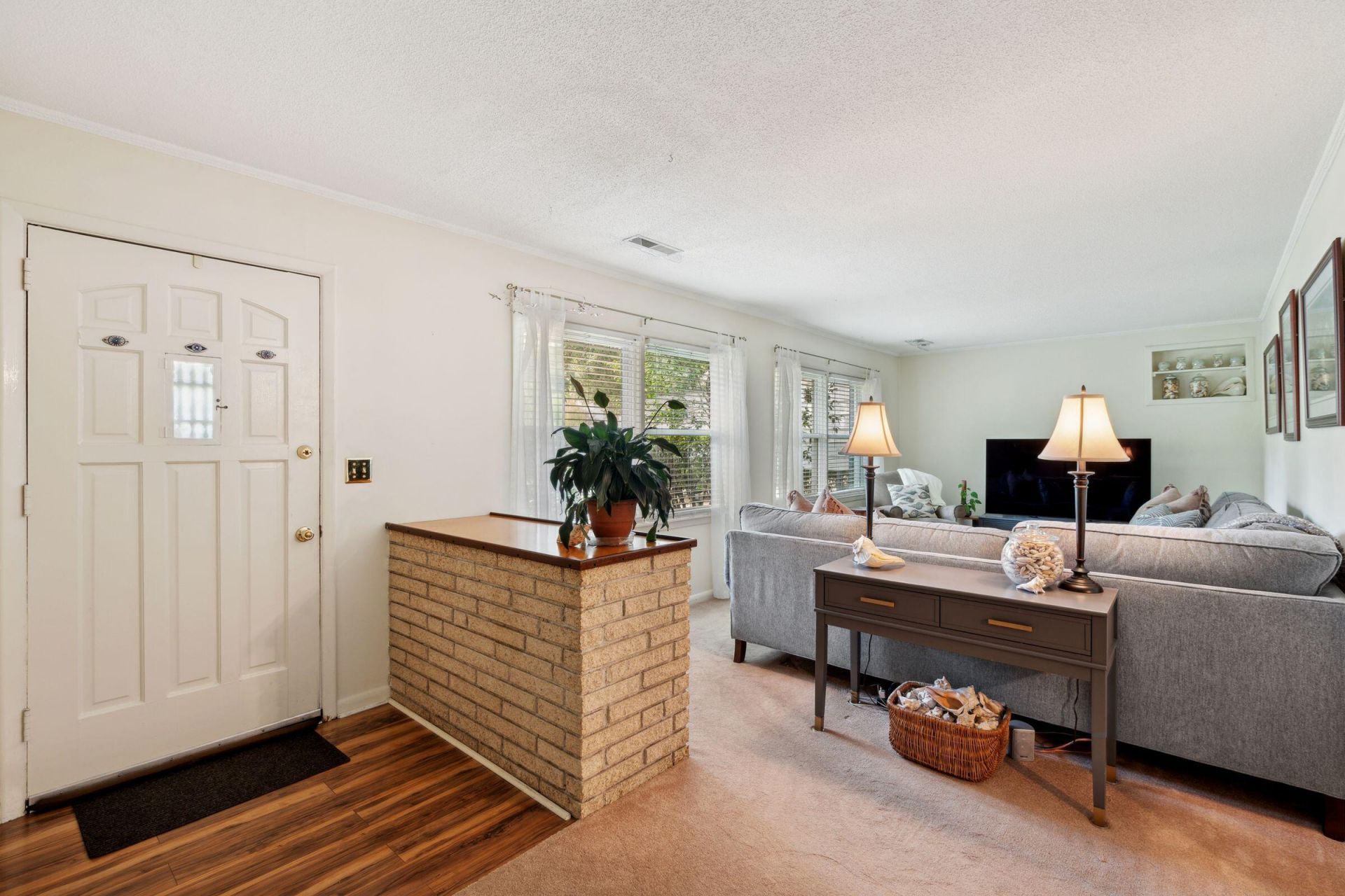 1764 Lady Ashley Street Photo 12