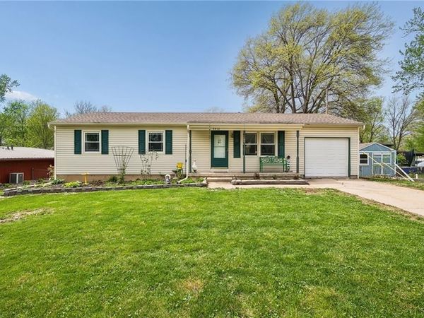 8412 England Street, Overland Park, KS 66212