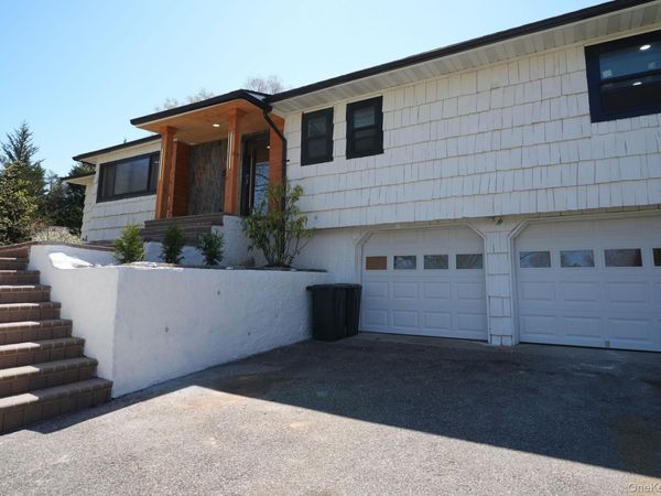 36 Storyland Lane, East Setauket, NY 11733