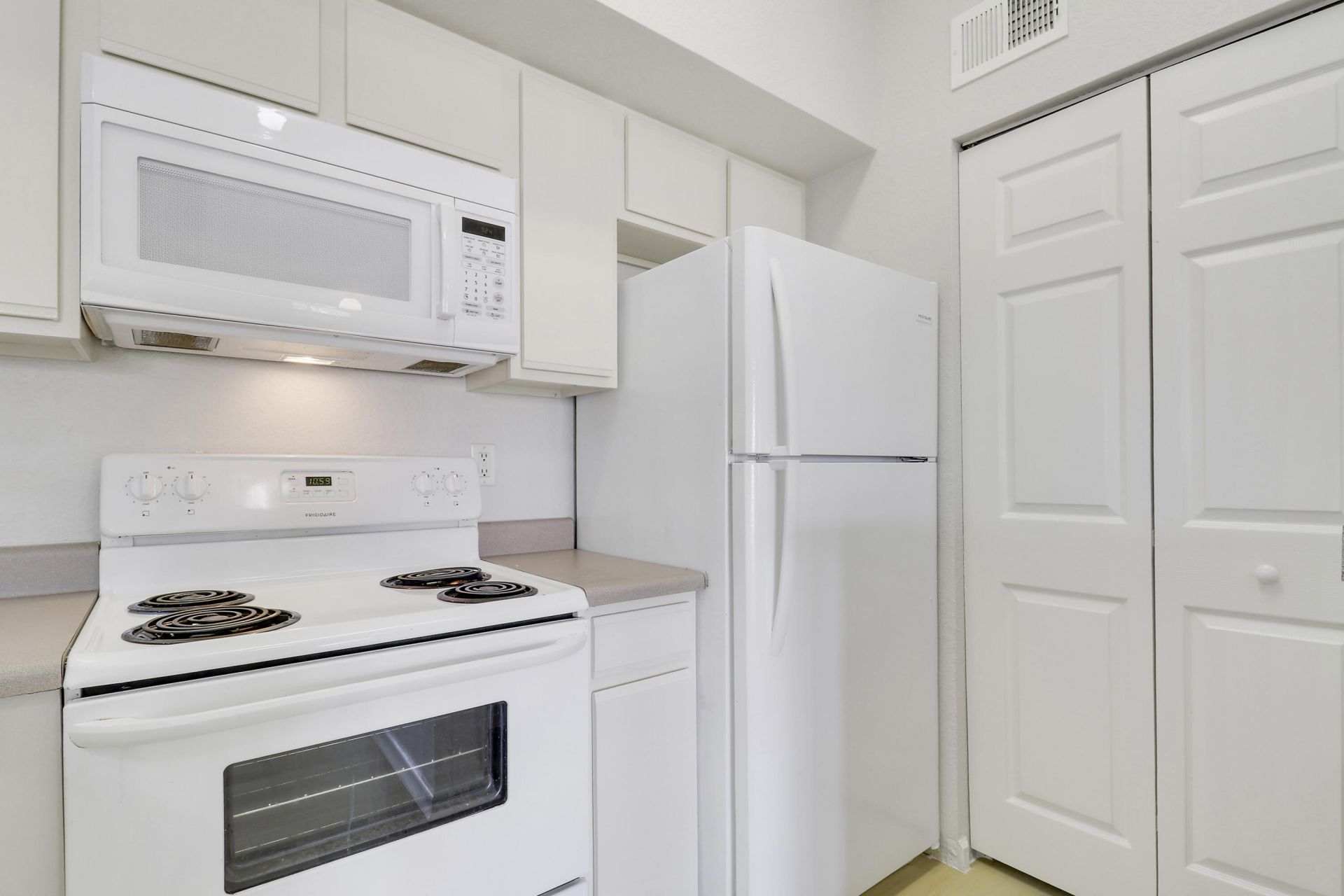 121 SW Palm Drive, Unit 306, Port Saint Lucie, FL 34986 Photo