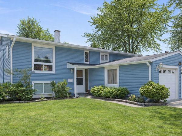 225 E Lincoln Avenue , Glendale Heights, IL 60139