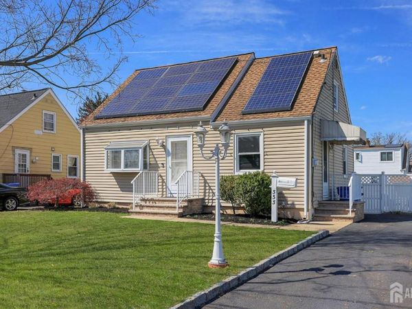 333 Giles Avenue, Middlesex, NJ 08846