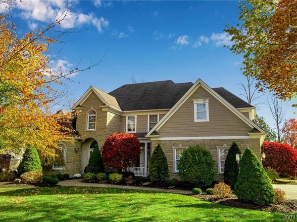 35 Birdsong Parkway, Orchard Park, NY 14127