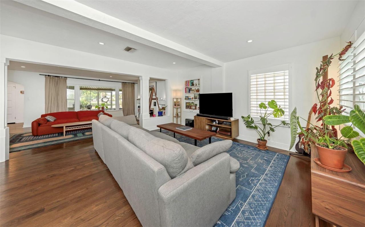 4300 3rd Avenue S, Saint Petersburg, FL 33711 Photo