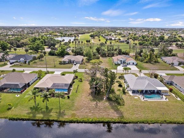 475 ROTONDA CIRCLE , ROTONDA WEST, FL 33947