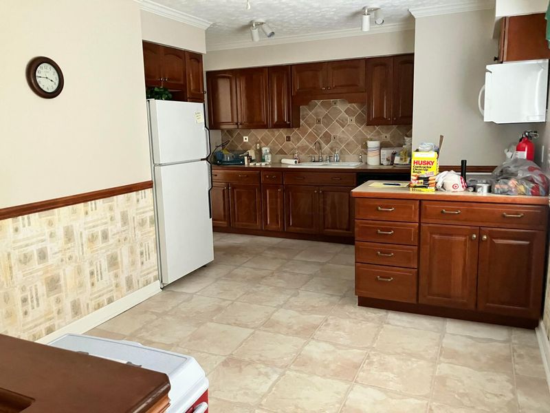 1230 Carrousel Drive E, Reynoldsburg, OH 43068 Photo 12