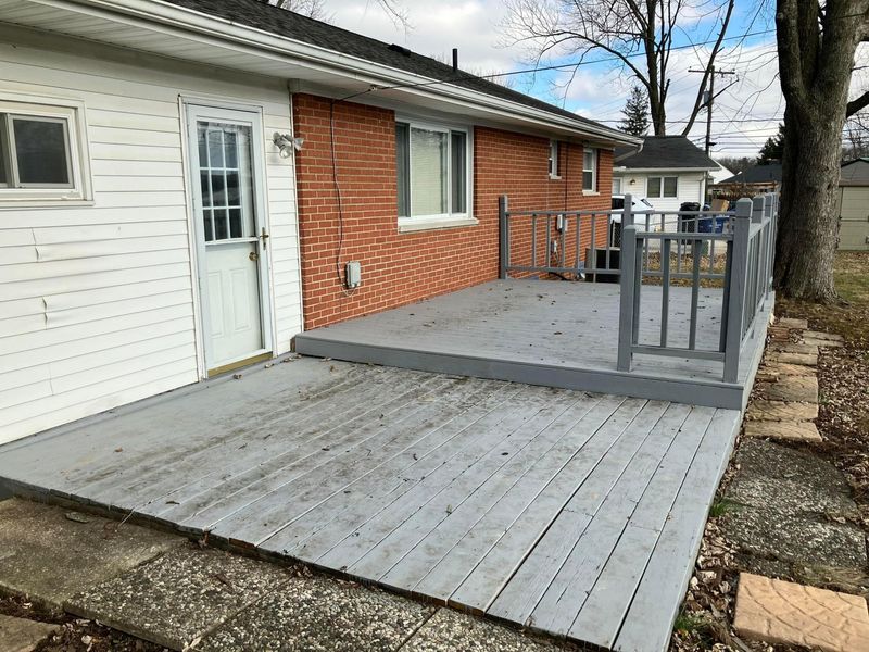 1230 Carrousel Drive E, Reynoldsburg, OH 43068 Photo 2