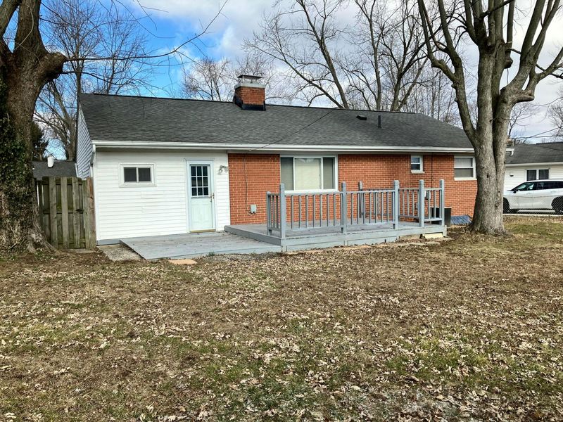 1230 Carrousel Drive E, Reynoldsburg, OH 43068 Photo 3