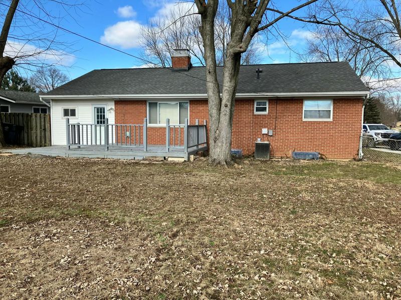 1230 Carrousel Drive E, Reynoldsburg, OH 43068 Photo 4