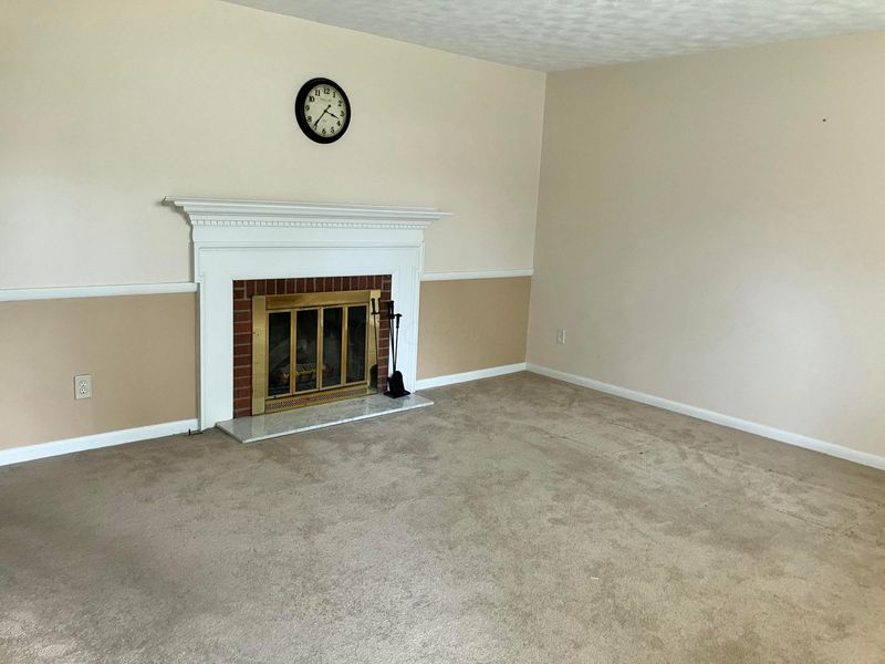 1230 Carrousel Drive E, Reynoldsburg, OH 43068 Photo 7