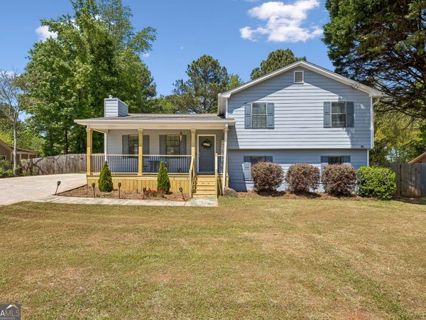 1492 Sir Knights Way, Lawrenceville, GA 30045