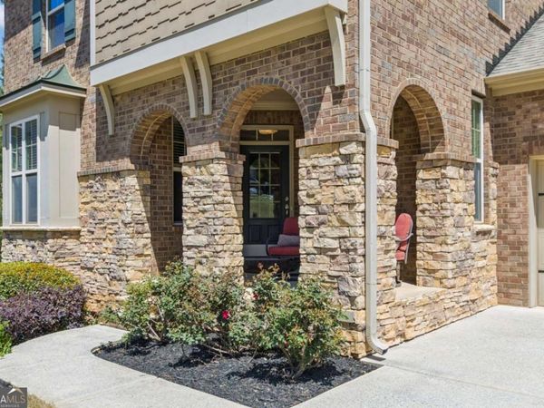 1090 Chelsey Way, Roswell, GA 30075