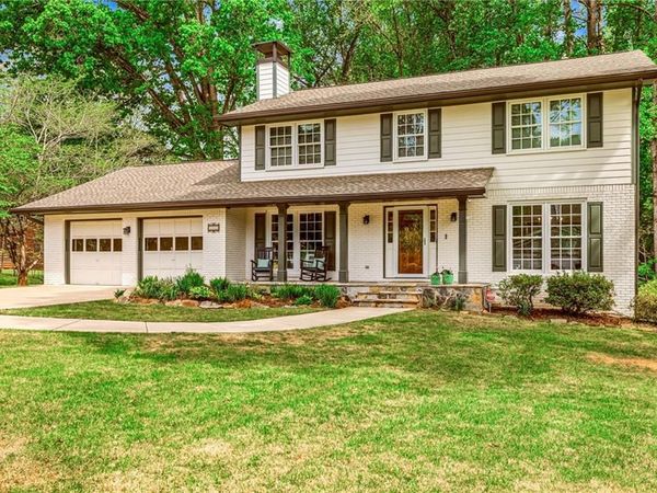 1111 Banbury Cross, Avondale Estates, GA 30002