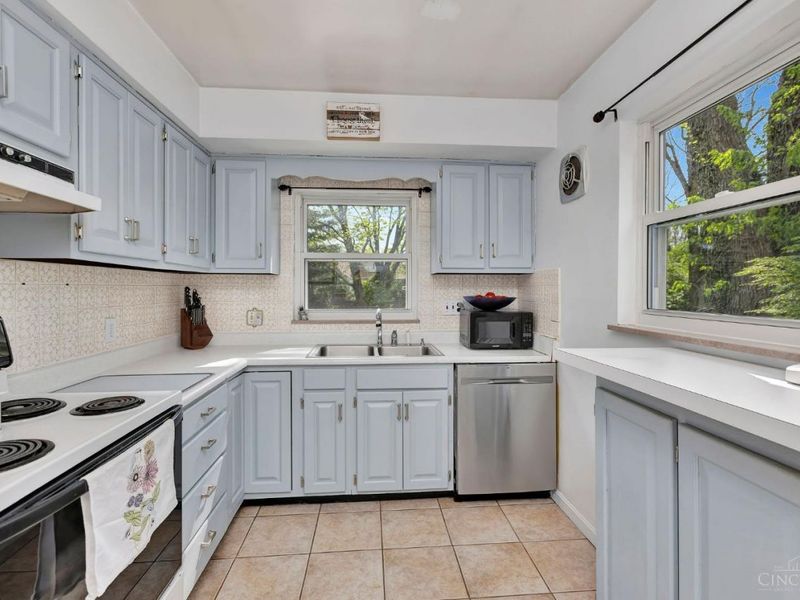 1046 Fashion Avenue, Delhi Twp, OH 45238 Photo 12