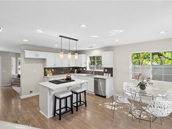 695 Center Street, Unit B, Costa Mesa, CA 92627