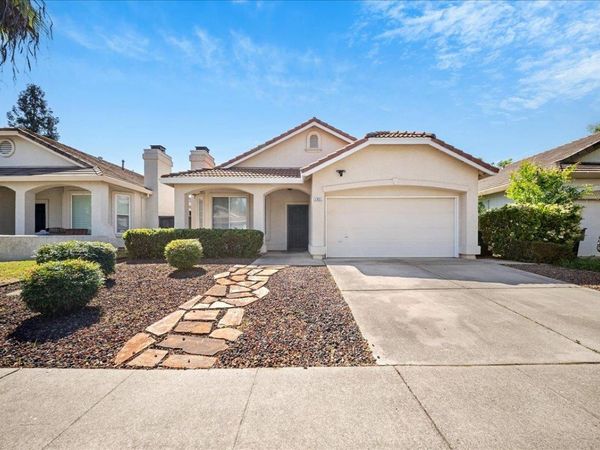 1951 Ajay, Roseville, CA 95678
