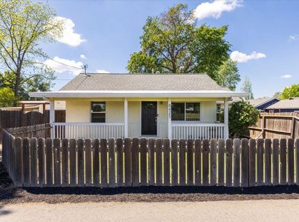 8425 Pearl Way, Citrus Heights, CA 95610 Photo