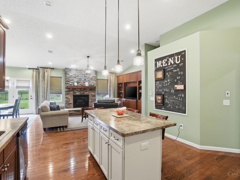 305 Haybrooke Drive, Maineville, OH 45039 Photo 15