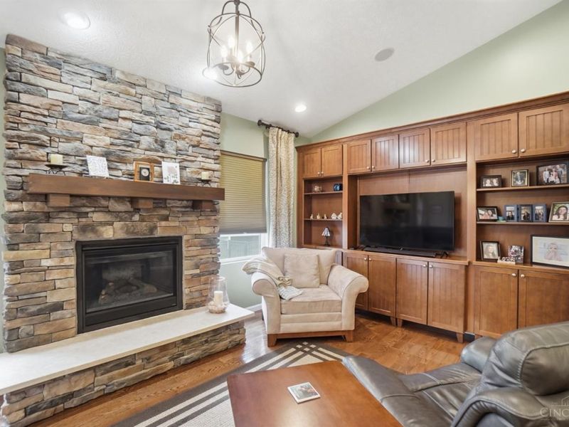 305 Haybrooke Drive, Maineville, OH 45039 Photo 19