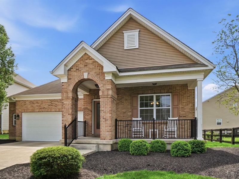 305 Haybrooke Drive, Maineville, OH 45039 Photo 4