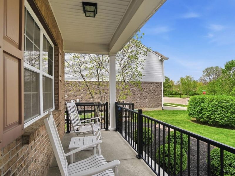 305 Haybrooke Drive, Maineville, OH 45039 Photo 6