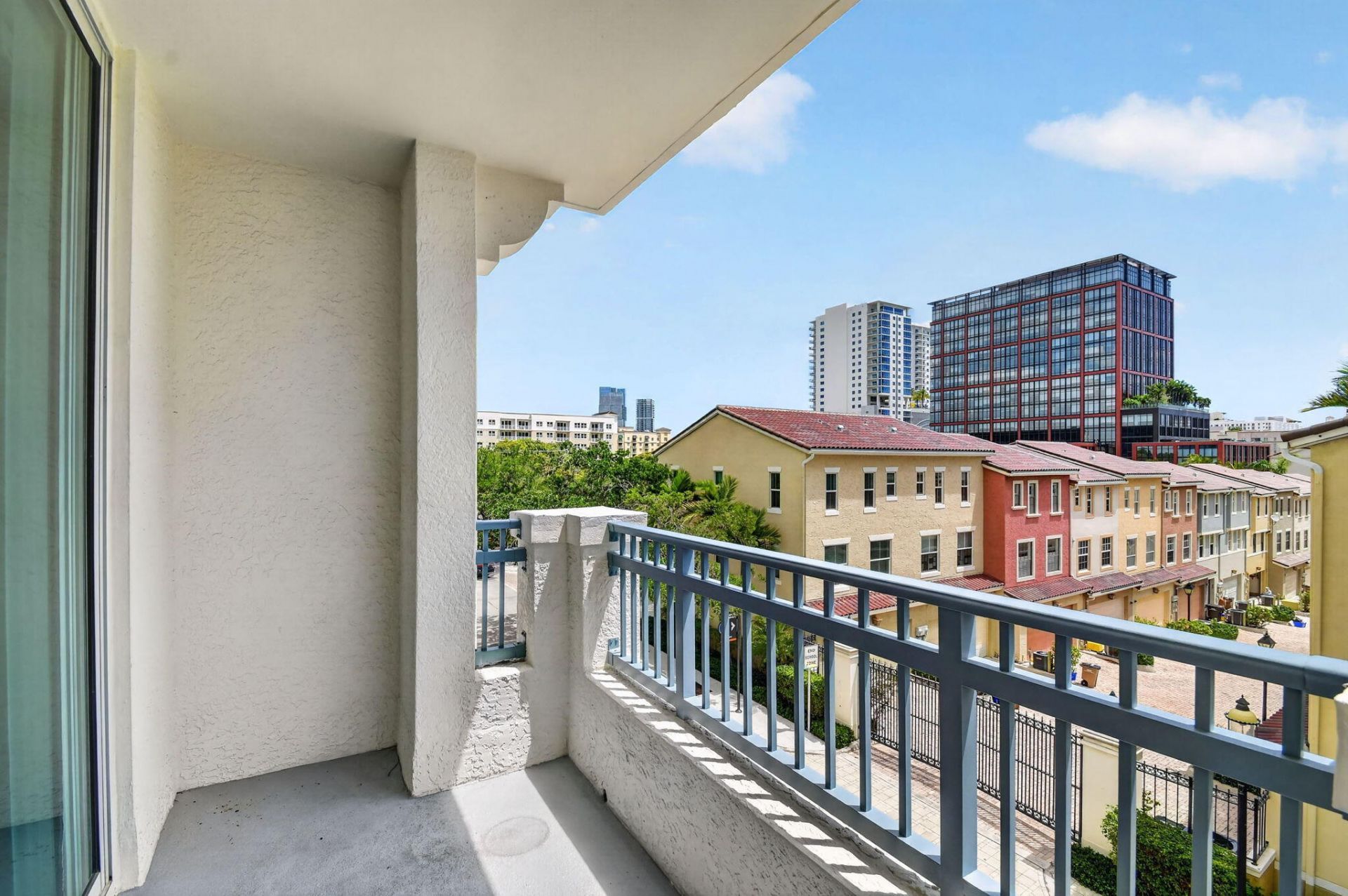 403 S Sapodilla Avenue, Unit 307, West Palm Beach, FL 33401 Photo