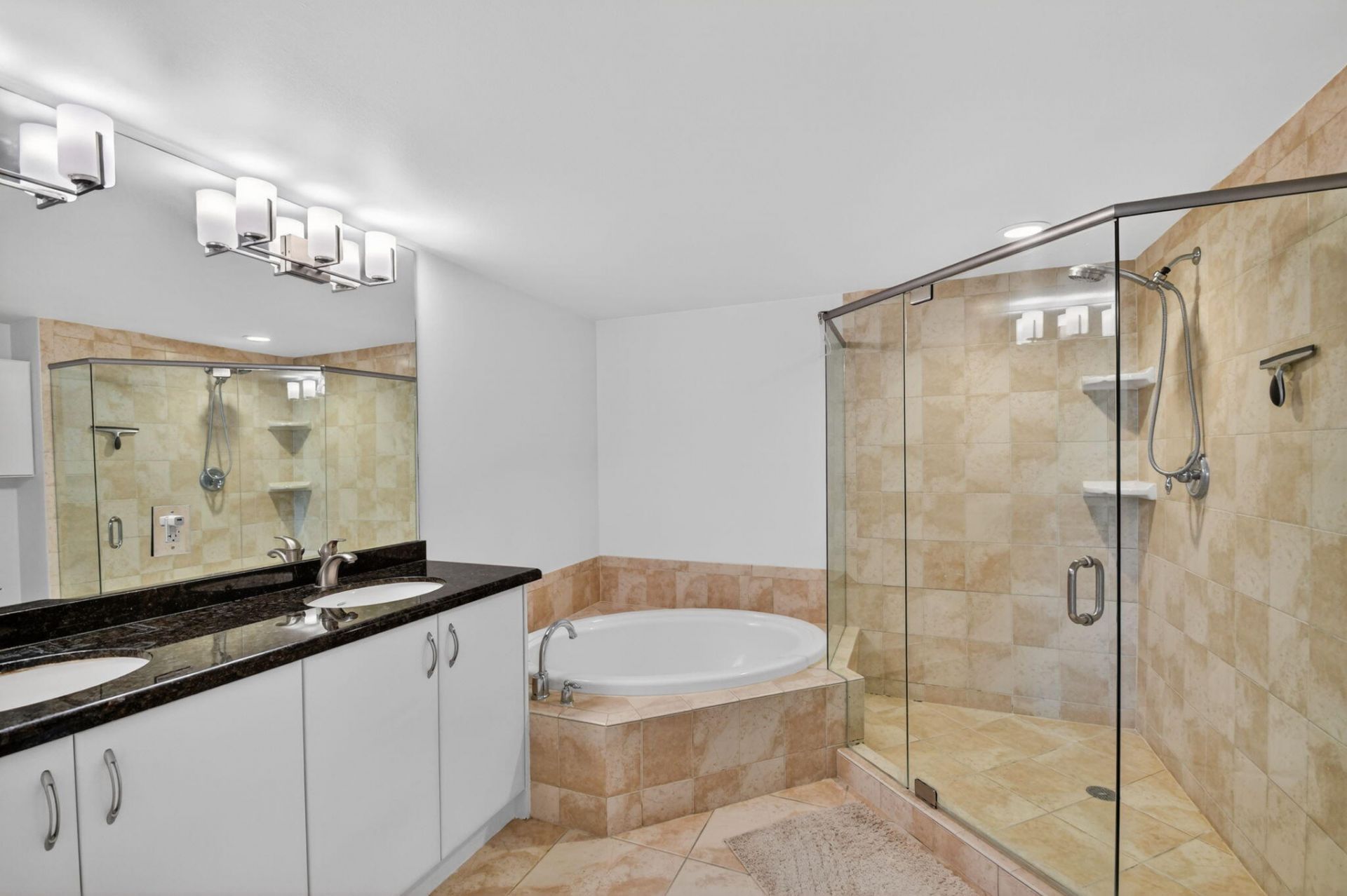 403 S Sapodilla Avenue, Unit 307, West Palm Beach, FL 33401 Photo