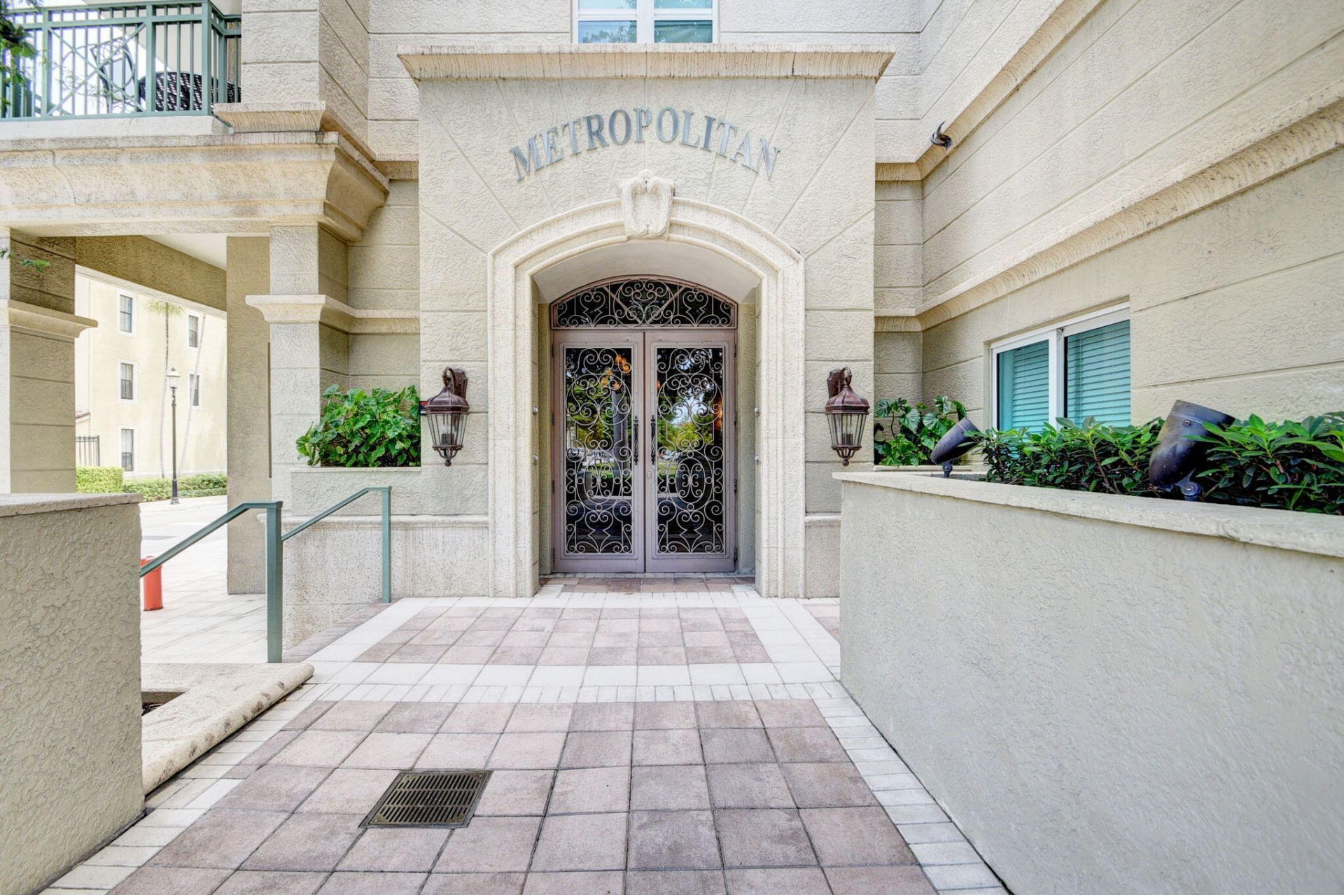 403 S Sapodilla Avenue, Unit 307, West Palm Beach, FL 33401 Photo