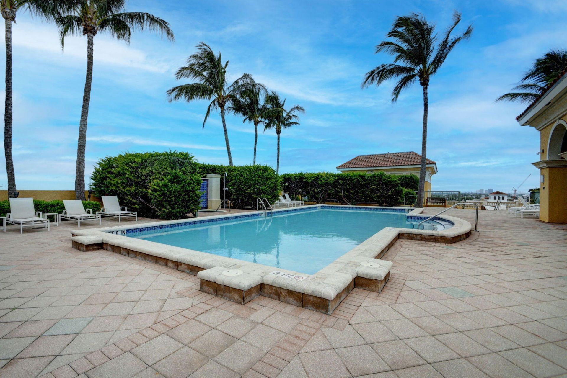403 S Sapodilla Avenue, Unit 307, West Palm Beach, FL 33401 Photo