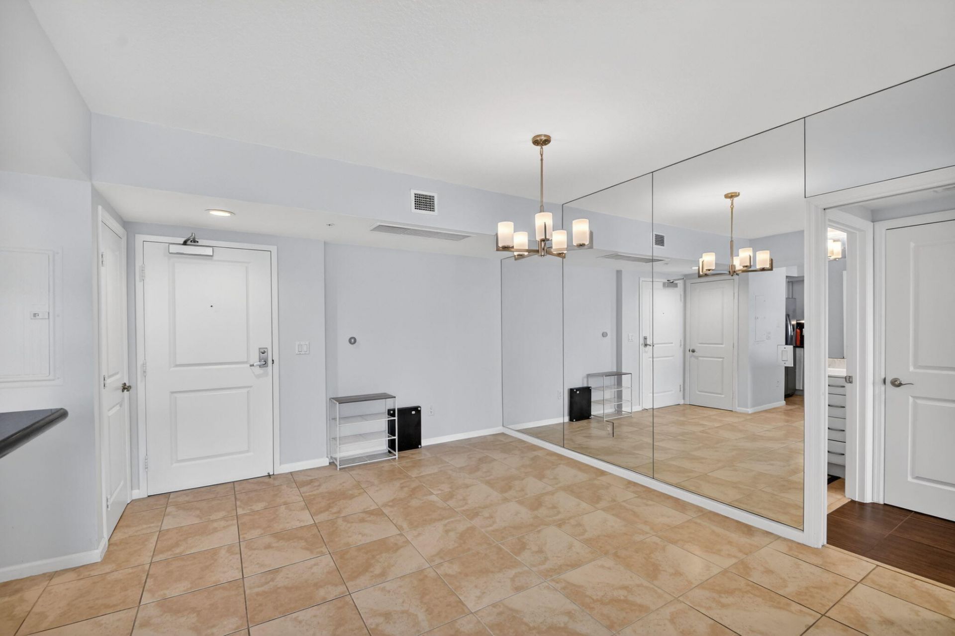403 S Sapodilla Avenue, Unit 307, West Palm Beach, FL 33401 Photo