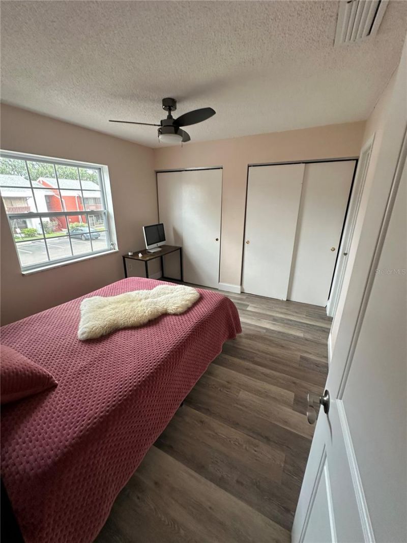 1084 82nd Terrace N, Unit 1084E, Saint Petersburg, FL 33702 Photo