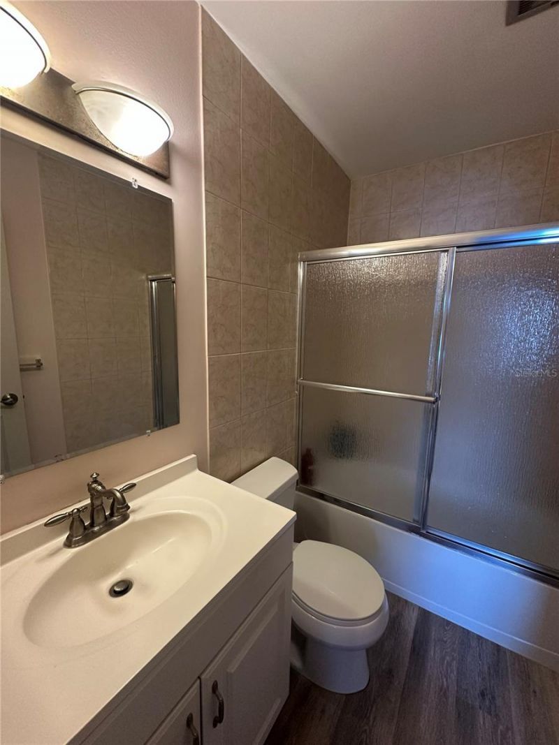 1084 82nd Terrace N, Unit 1084E, Saint Petersburg, FL 33702 Photo