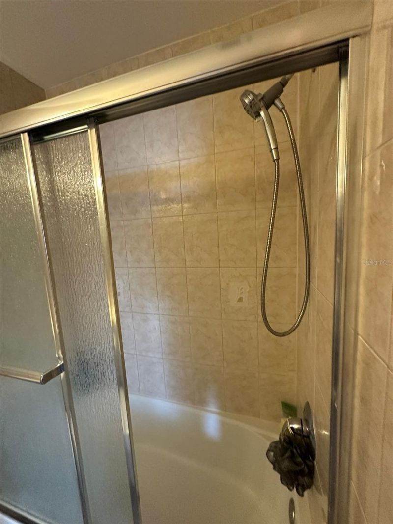 1084 82nd Terrace N, Unit 1084E, Saint Petersburg, FL 33702 Photo
