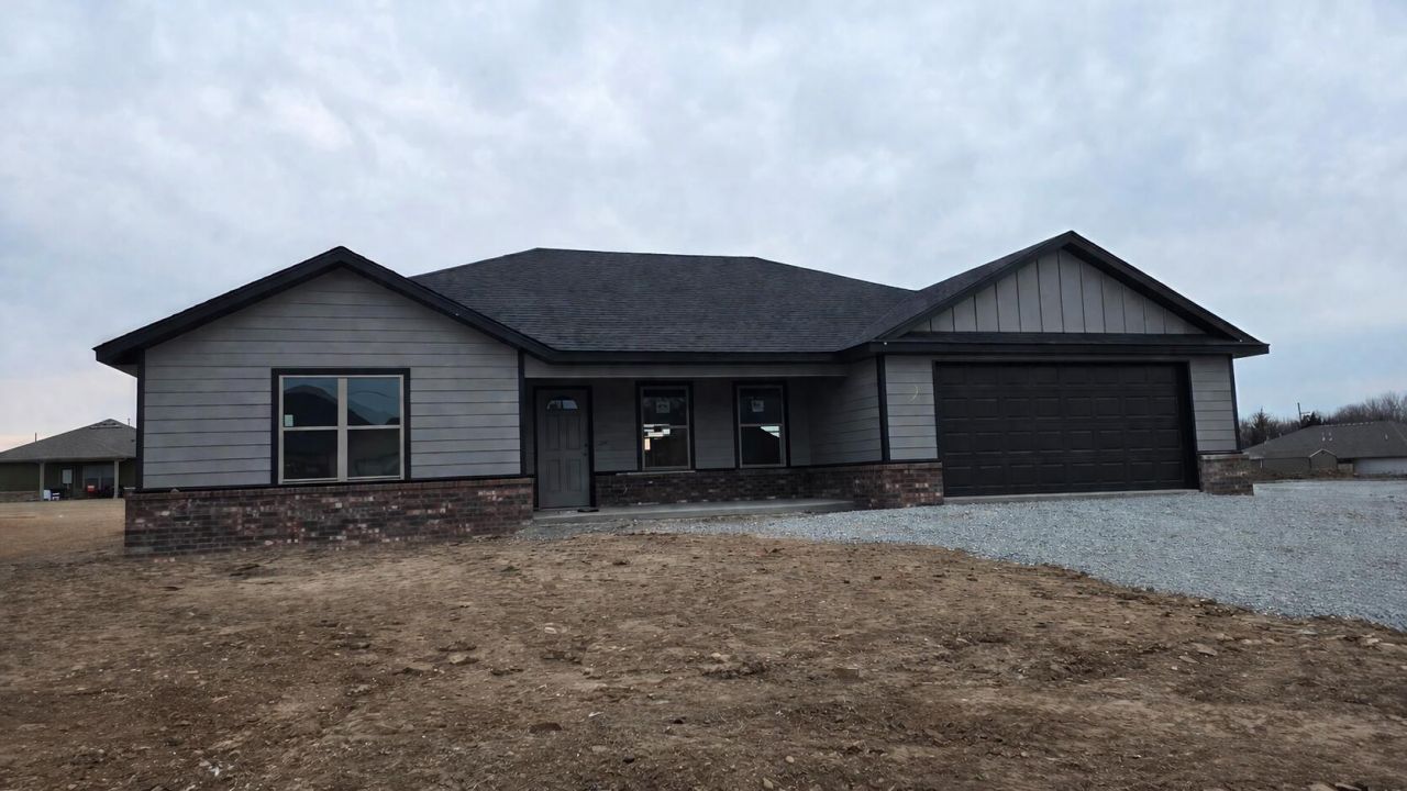 1116 Center Court Circle , Grove, OK 74344 Main Photo