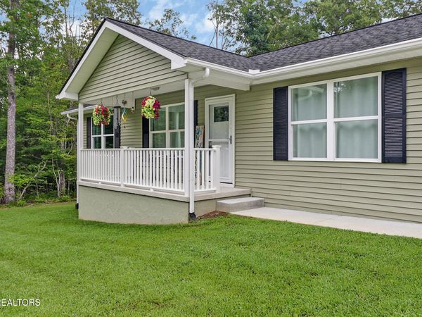 204 Nehasane Lane, Crossville, TN 38572