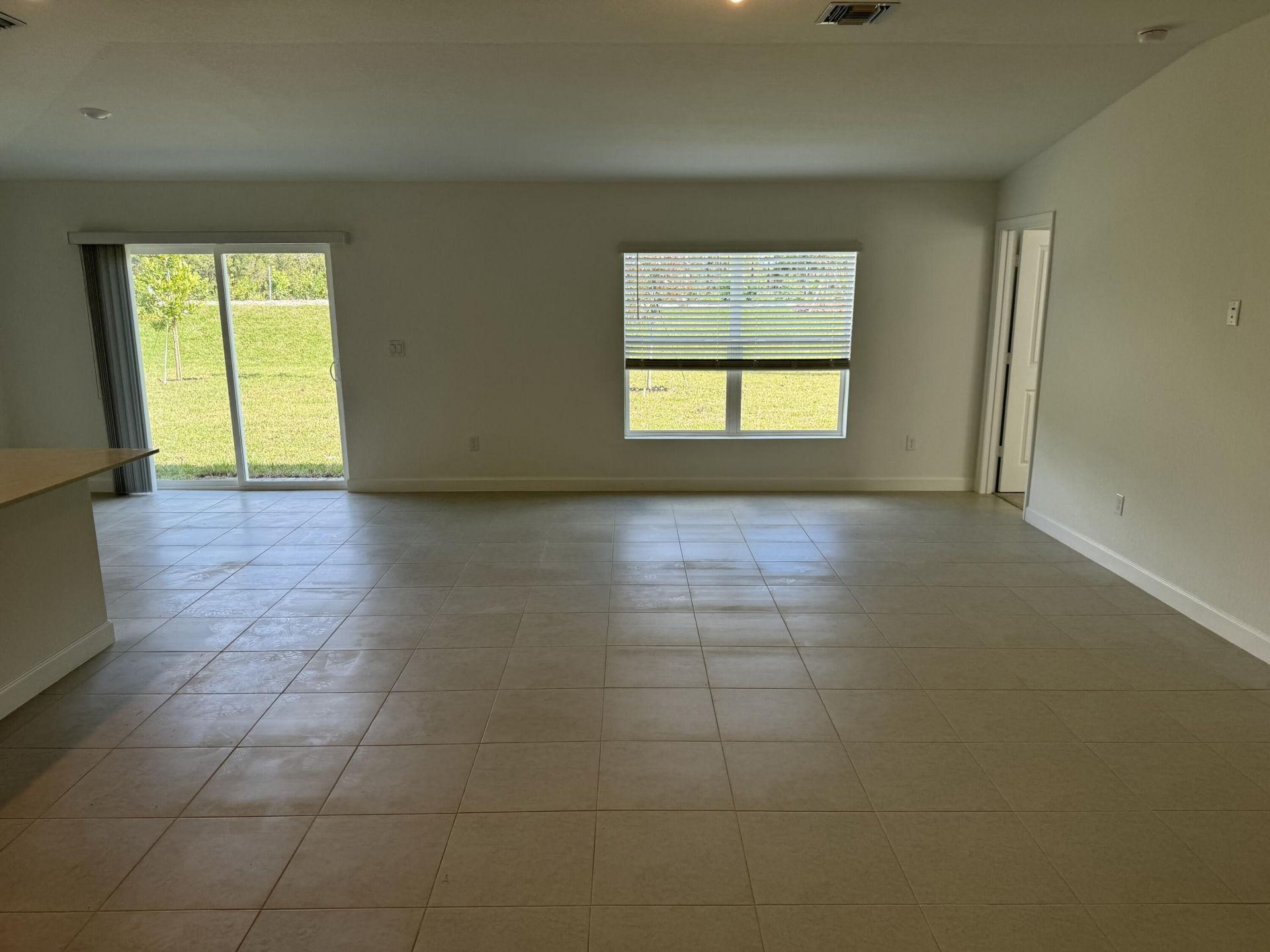 10445 NW Suncrest Lp, Port Saint Lucie, FL 34987 Photo