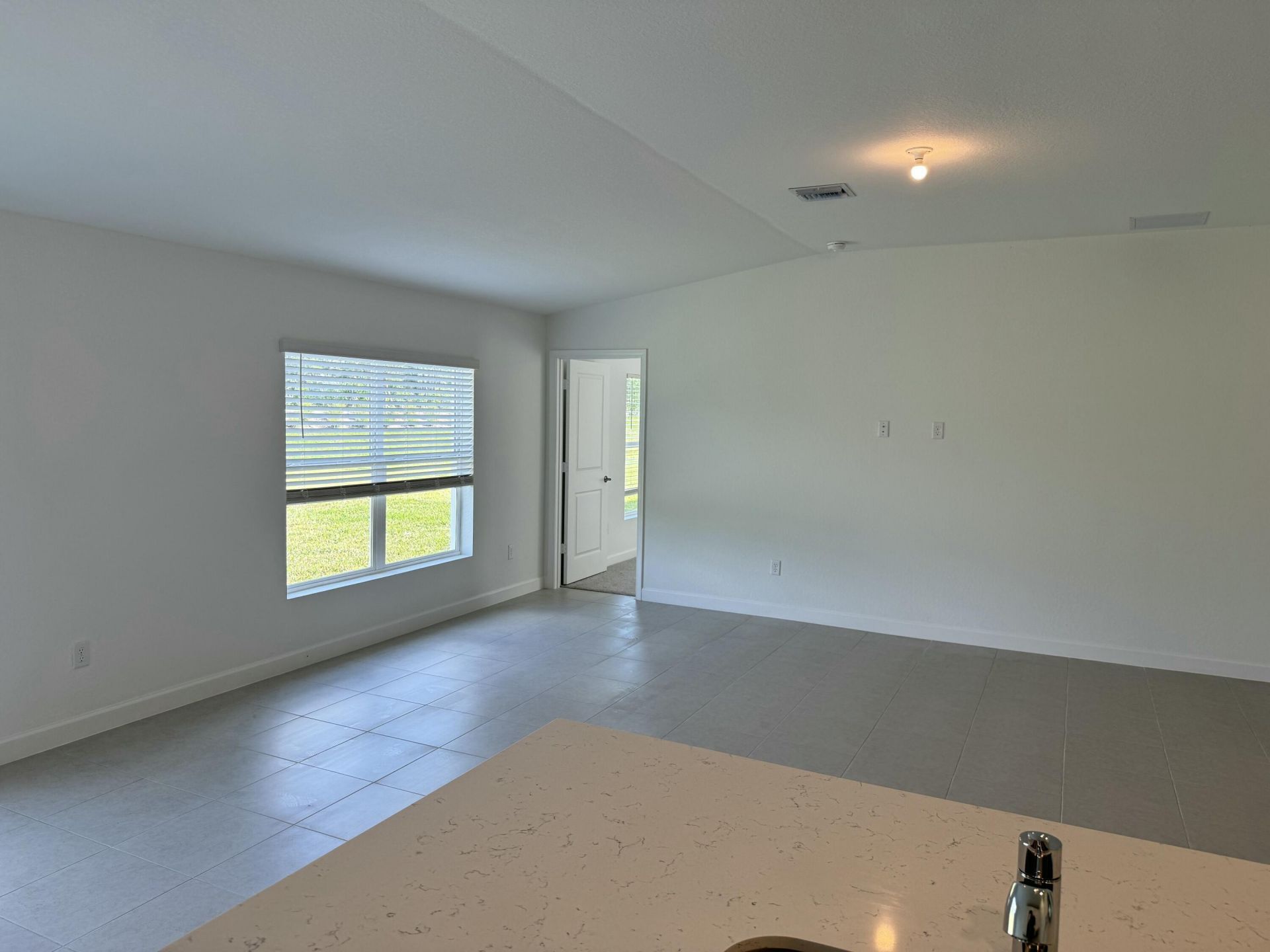 10445 NW Suncrest Lp, Port Saint Lucie, FL 34987 Photo