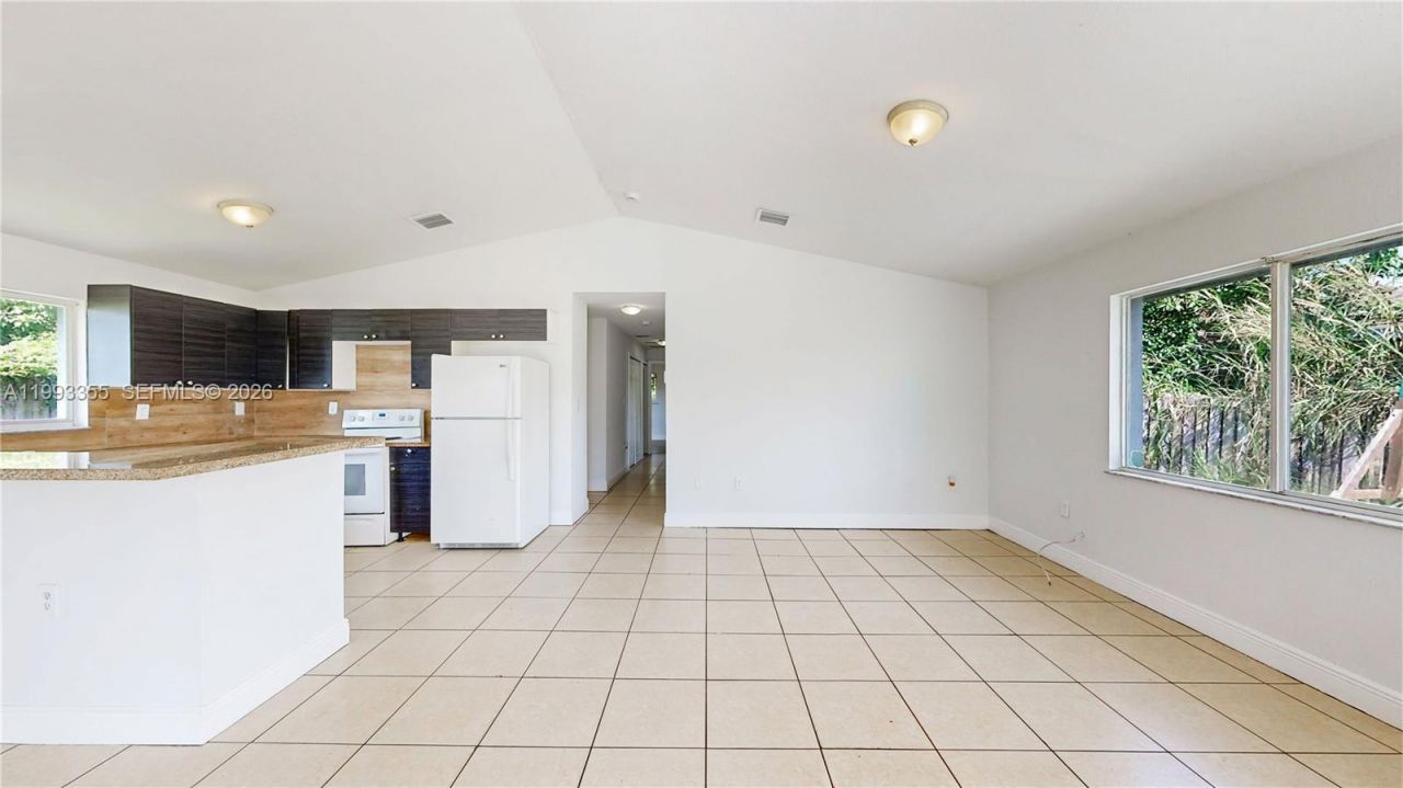 1616 NW 7th Pl , Florida City, FL 33034 Photo